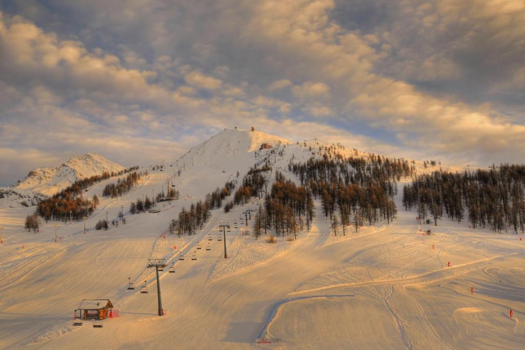 Il Fraitevino Hotel Bed & Breakfast Sestriere Exterior foto